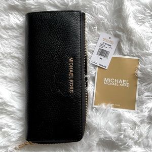 NWT Michael Kors Jet Set Wallet